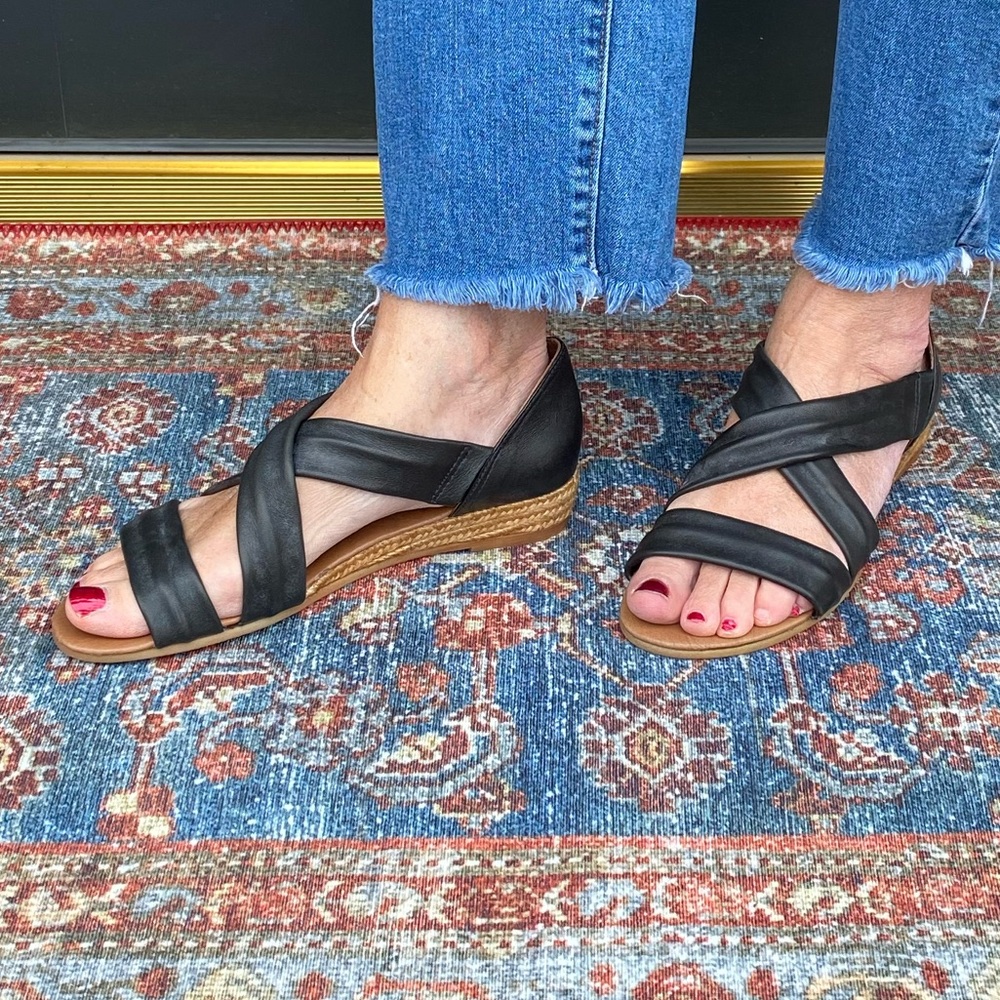 Gaimo Espadrilles with Jute Accent